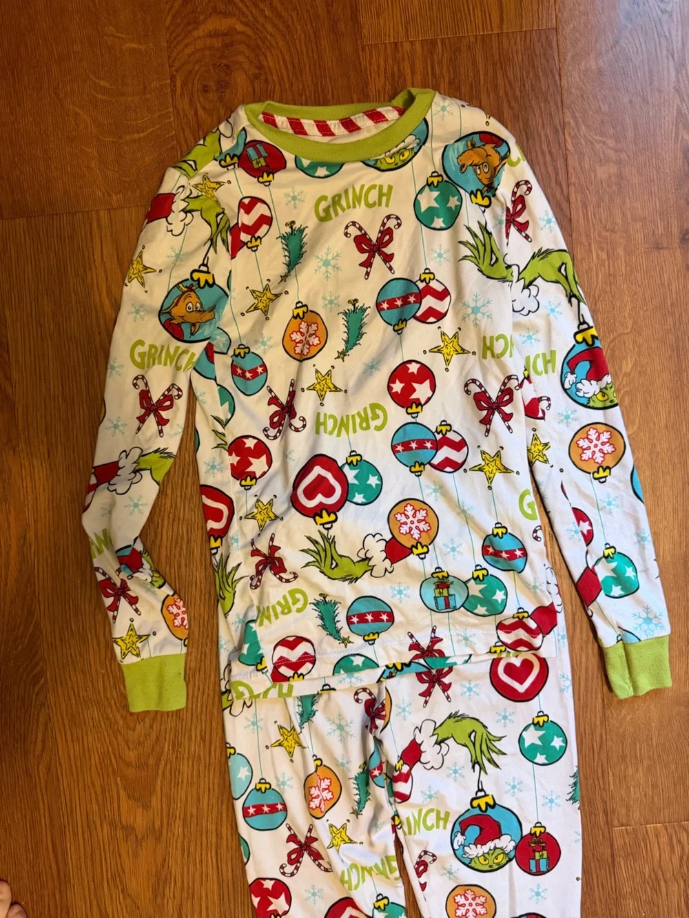 The Grinch Dr. Seuss Christmas Ornament 2-Piece Pajama Set Kids Size 8